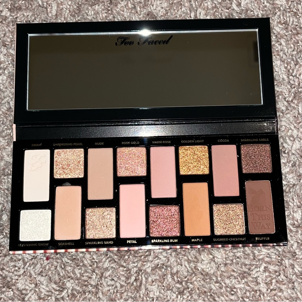 Too faced born this way natural nudes eyeshadow palette